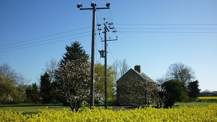 Overhead Powerlines Cambridge.jpg 1