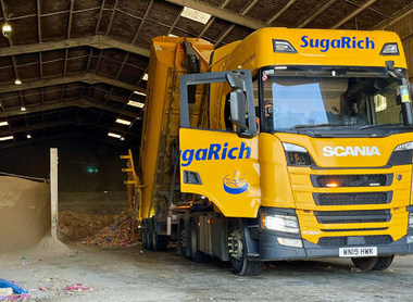 SugaRich-Brackley-site-surplus-food-lorry-2024.jpg